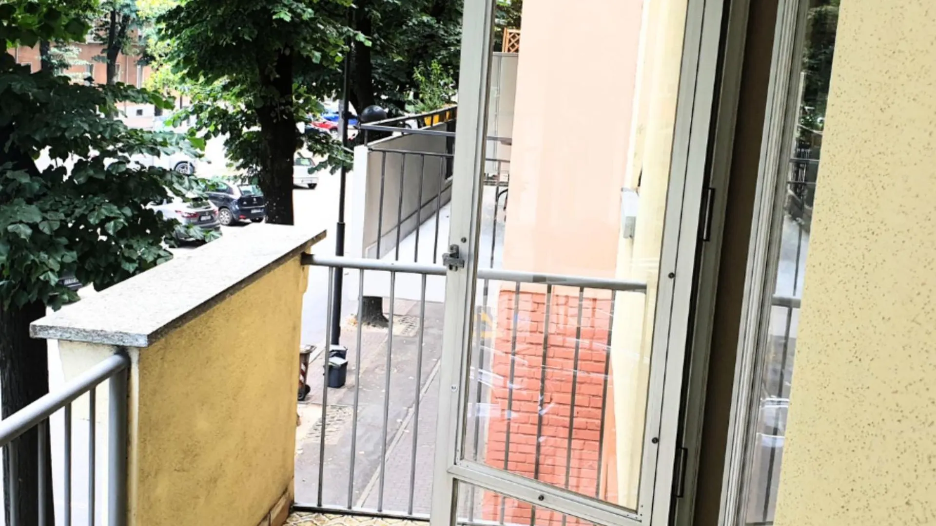 Peppe Home Fontana Del Trianon Parma Guest house
